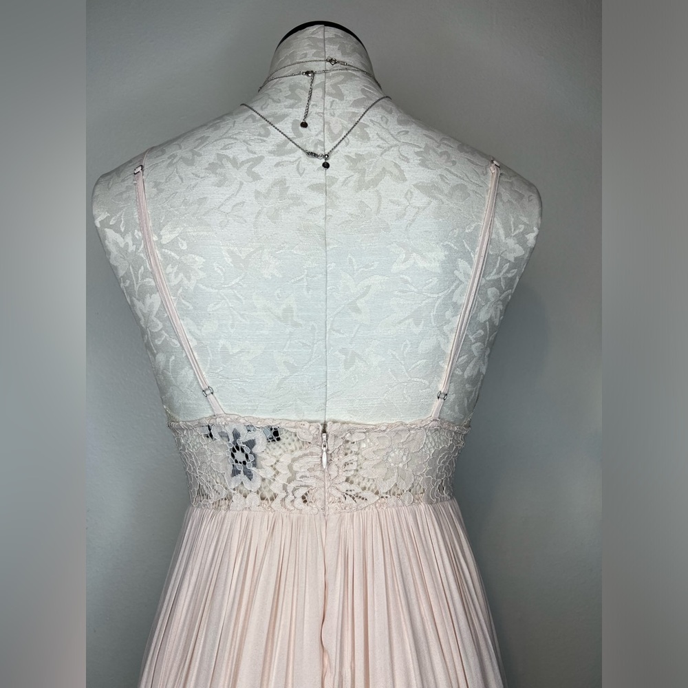 Delicate Summer Maxi - Picture 3 of 5